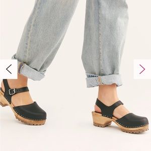 Free People MIA Clogs / Low Heel